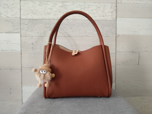 Sac à main camel en simili-cuir