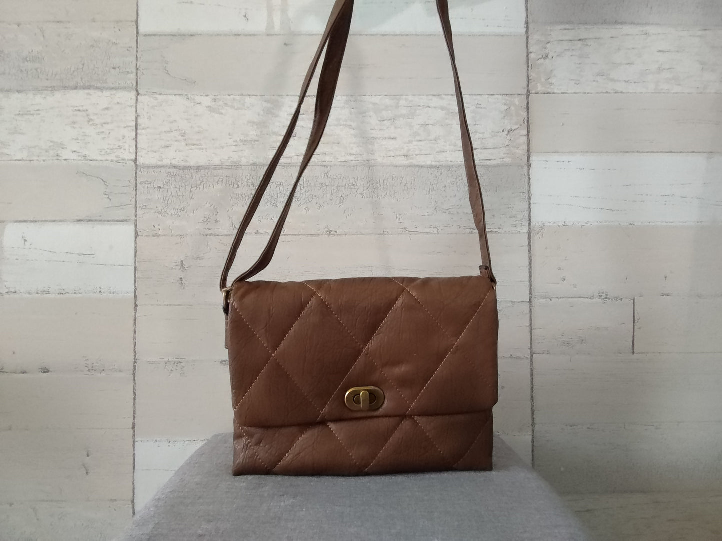 Sac à main bandoulière marron chocolat en simili-cuir